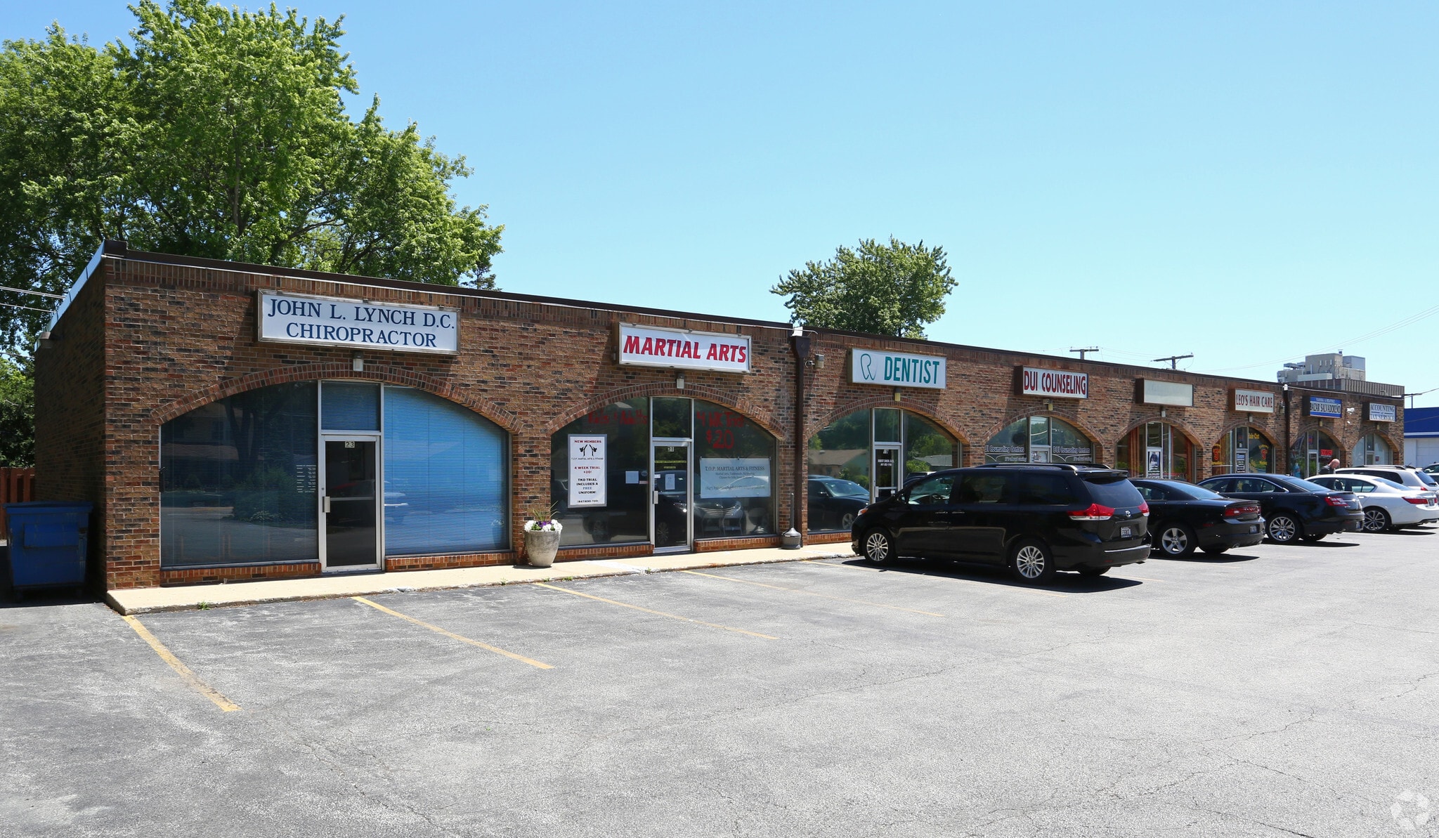 7-23 N Wilke Rd, Arlington Heights, IL for lease Primary Photo- Image 1 of 24