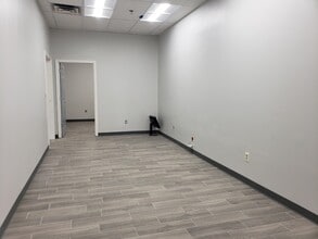 295 Herbert Ave, Closter, NJ for lease Interior Photo- Image 1 of 5