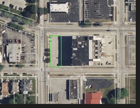 711 Poplar St, Terre Haute, IN - aerial  map view