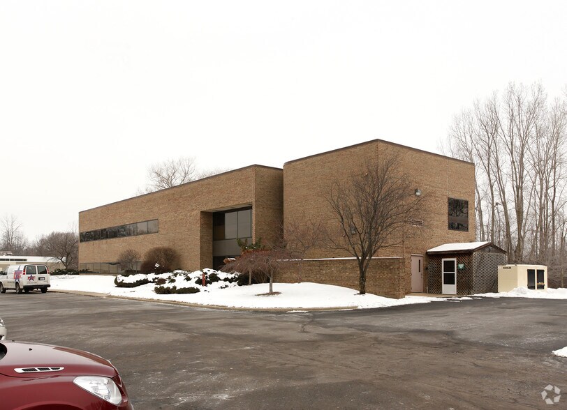 6180 Jackson Rd, Ann Arbor, MI à vendre - Photo du bâtiment - Image 2 de 2