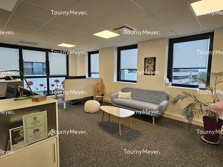 Office in Cesson-Sévigné for lease - Interior Photo - Image 2 of 6
