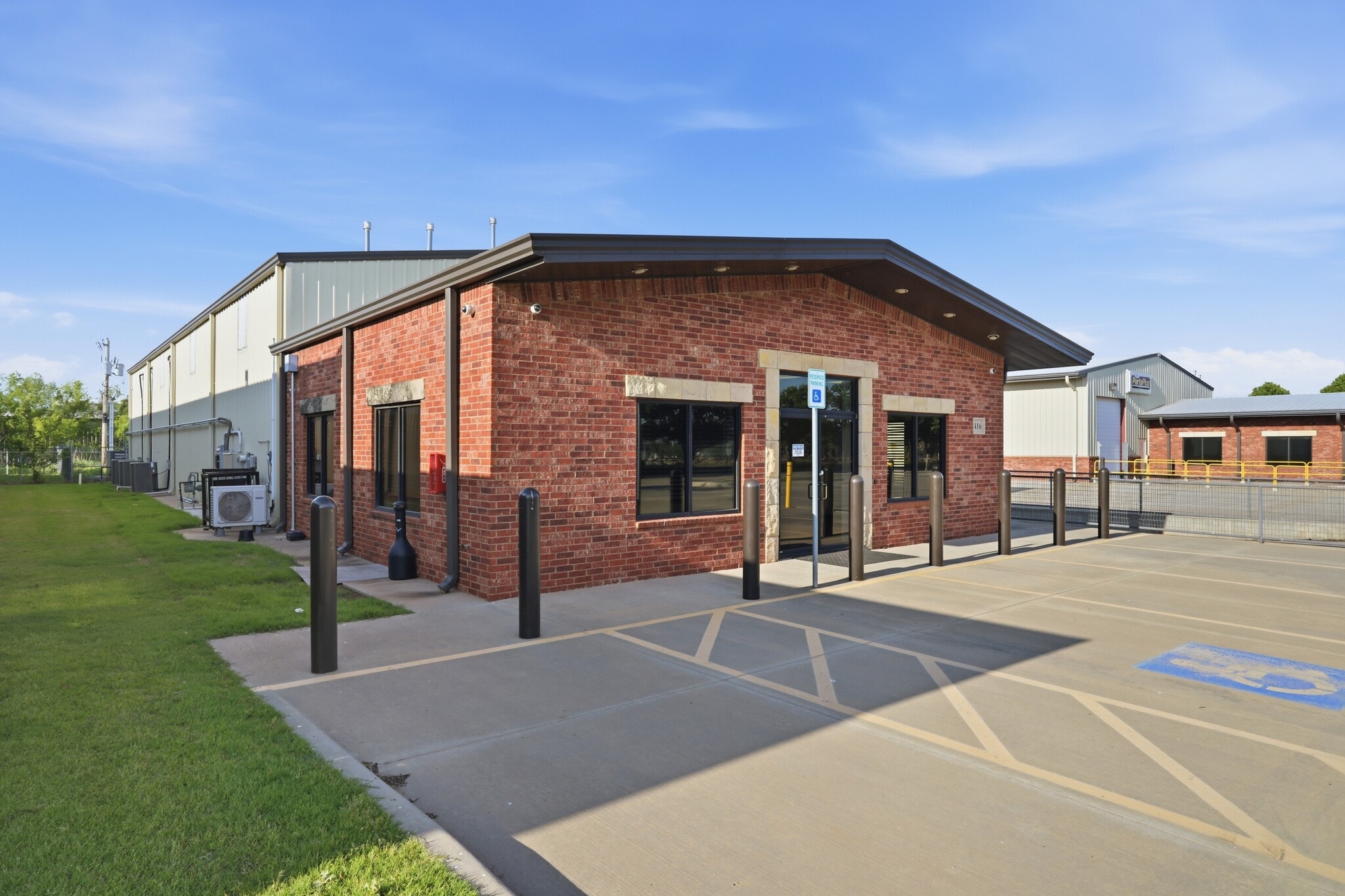 416 NE 145th Pl, Edmond, OK for lease Primary Photo- Image 1 of 18