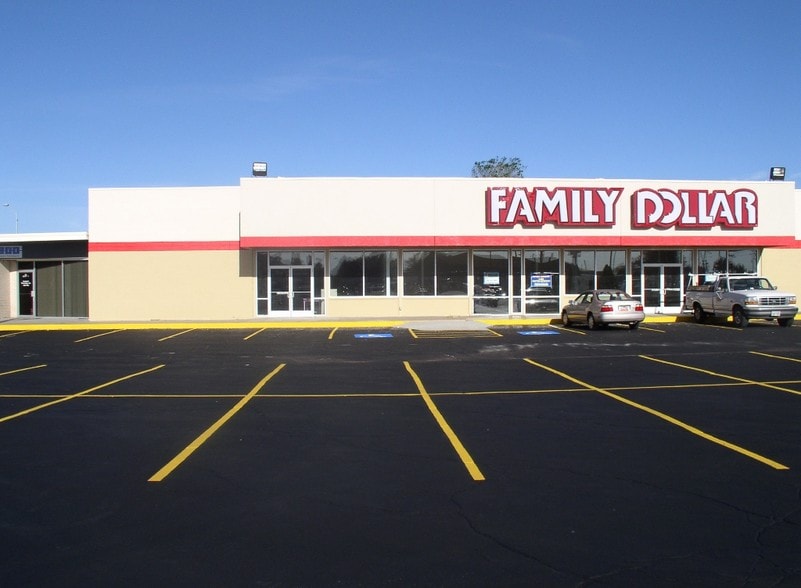 311 F St, Rupert, ID for sale - Building Photo - Image 1 of 3