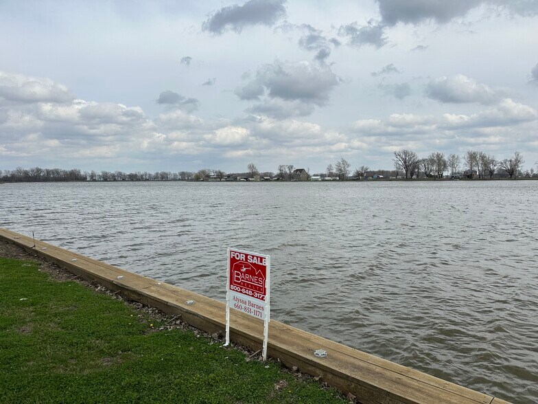 114 Mobile Ln, Craig, MO for sale - Building Photo - Image 2 of 6