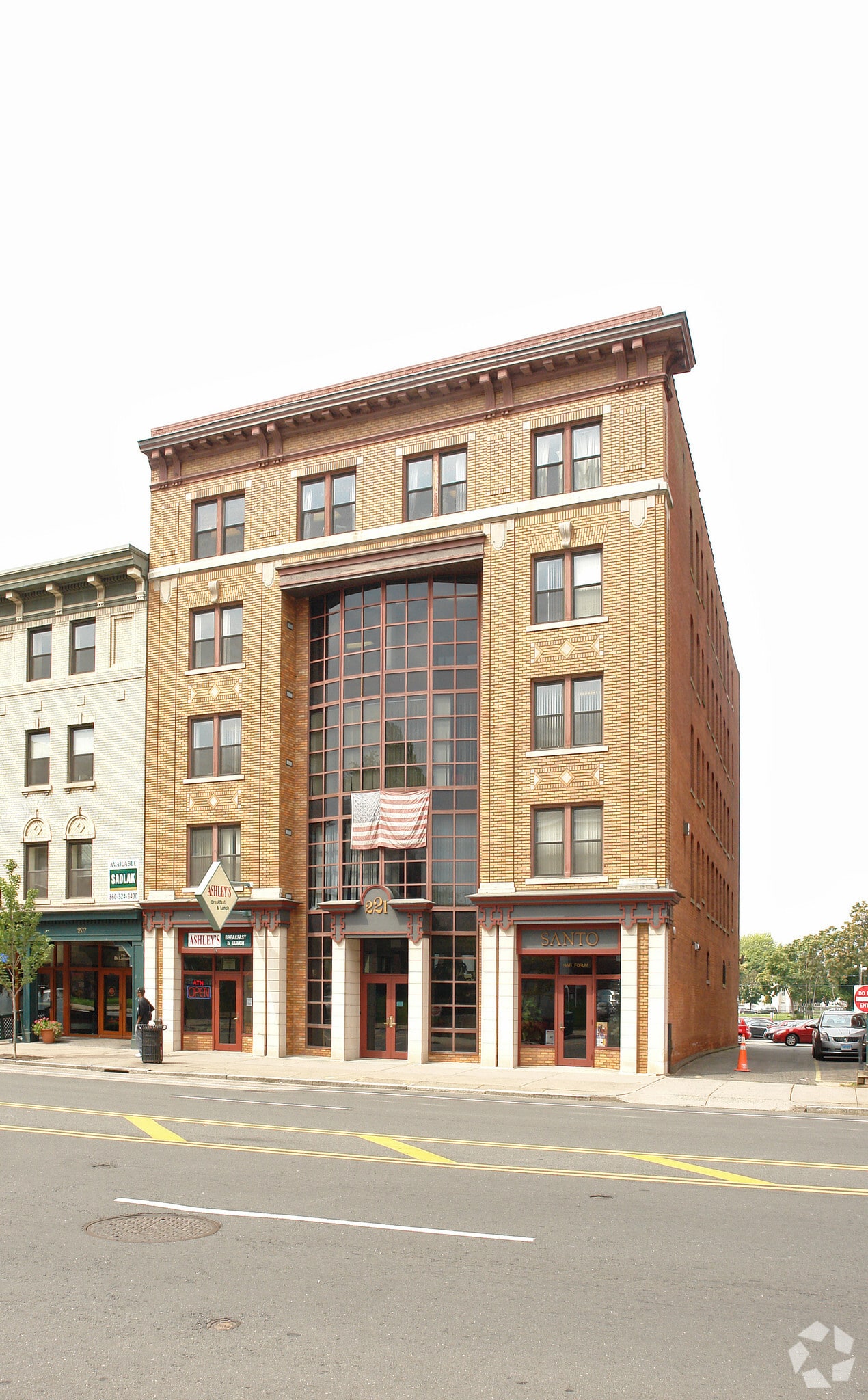 213-221 Main St, Hartford, CT for lease Building Photo- Image 1 of 3