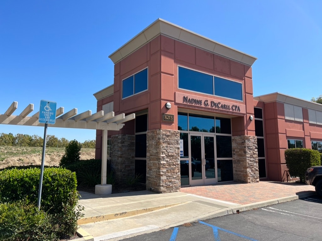 8215 White Oak Ave, Rancho Cucamonga, CA for lease Primary Photo- Image 1 of 6