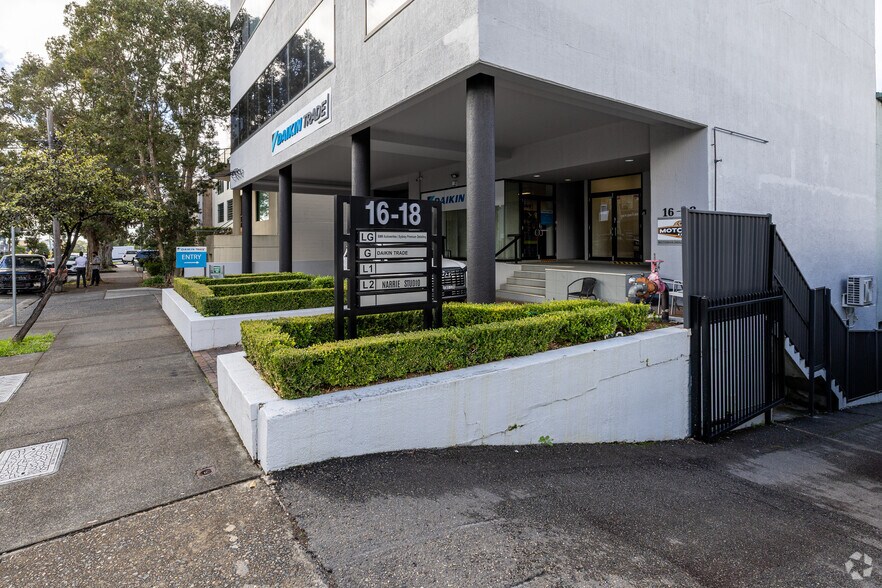 16-18 Carlotta St, Artarmon à louer - Photo du bâtiment - Image 3 de 4