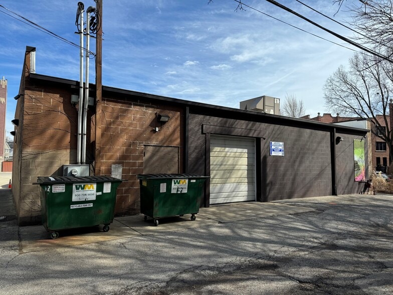 5050-5052 N Lincoln Ave, Chicago, IL à louer - Photo du bâtiment - Image 3 de 6