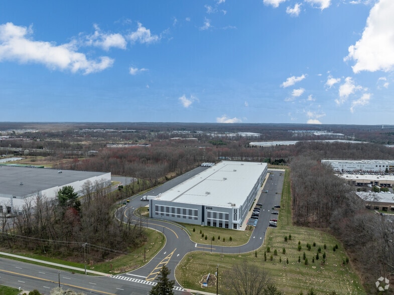 2555 Kuser Rd, Hamilton, NJ à louer - Aérien - Image 2 de 8