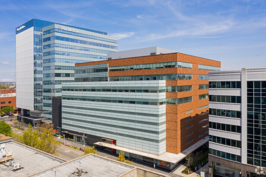 3711 Market St, Philadelphia, PA à louer - Photo du bâtiment - Image 1 de 4