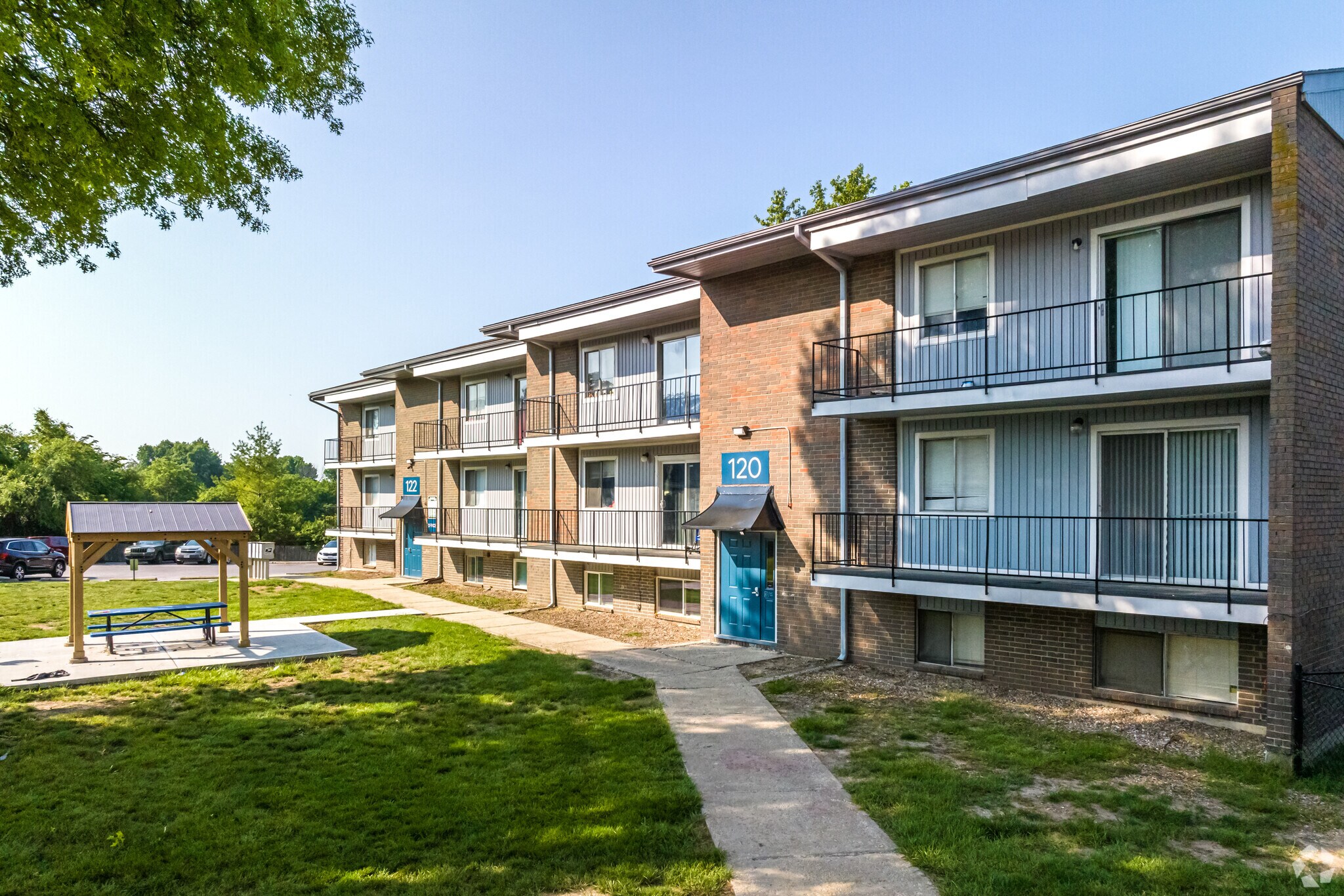 108 NW 63rd St, Kansas City, MO à vendre Photo principale- Image 1 de 38