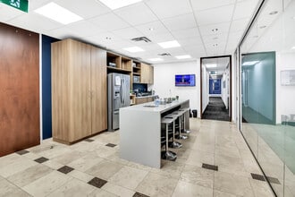 10 King St E, Toronto, ON for lease Interior Photo- Image 2 of 9