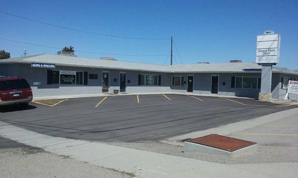 108 E 3rd St, Meridian, ID for lease - Building Photo - Image 1 of 1