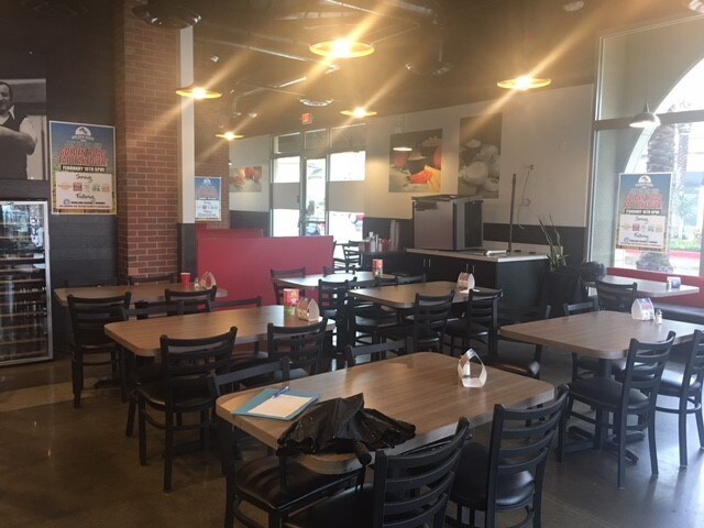 2855 Foothill Blvd, La Verne, CA à louer - Photo intérieure - Image 3 de 11