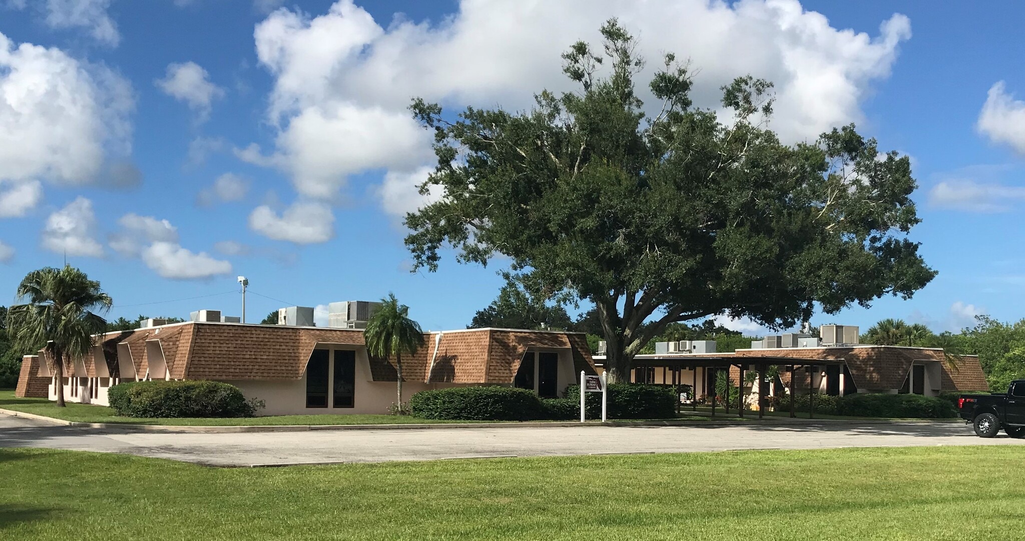 7150 20th St, Vero Beach, FL for lease Building Photo- Image 1 of 6