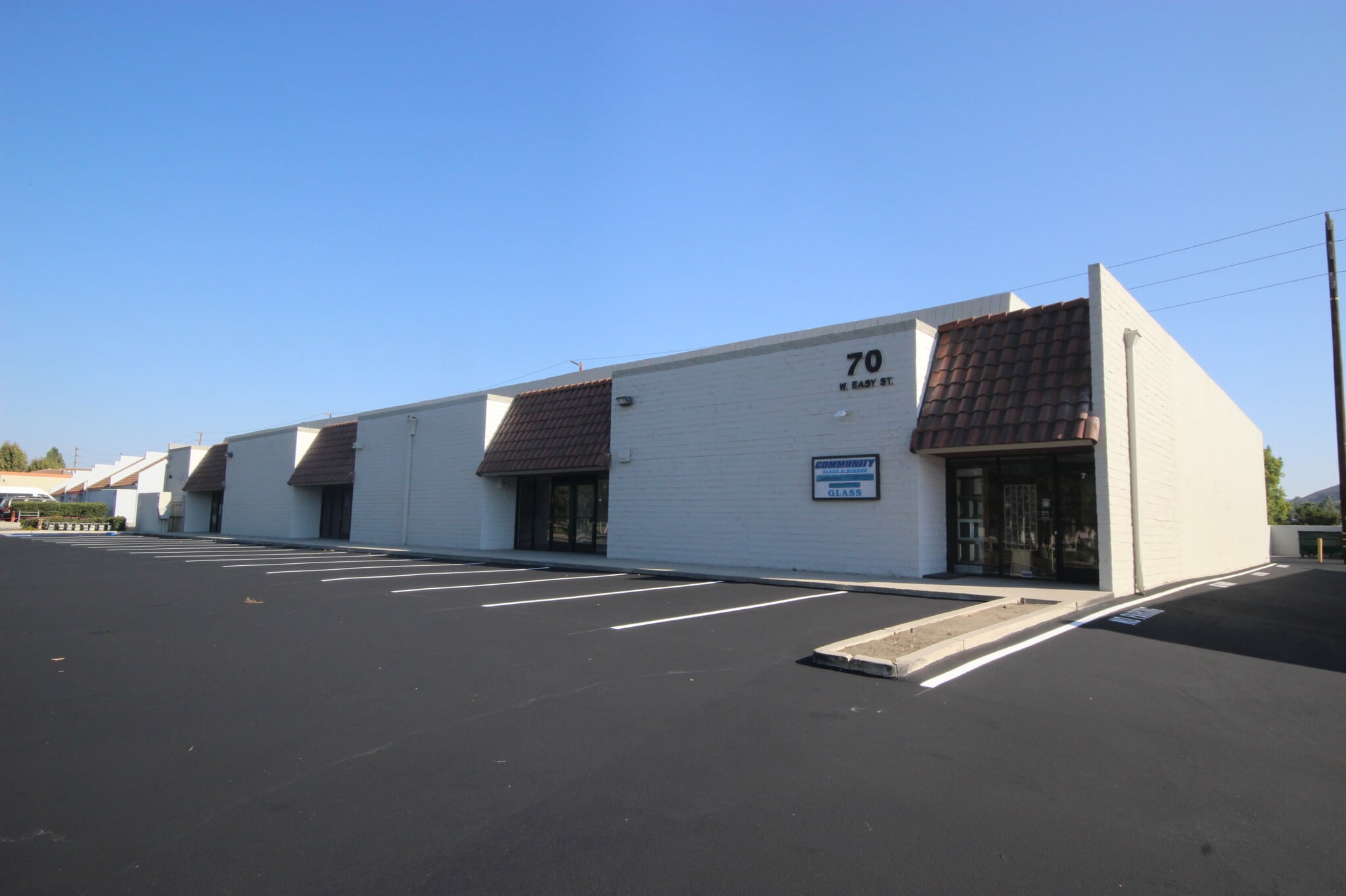 70 W Easy St, Simi Valley, CA for lease Building Photo- Image 1 of 5