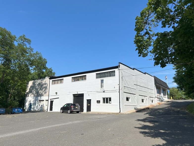 58-60 Main St, Matawan, NJ for lease - Building Photo - Image 1 of 8