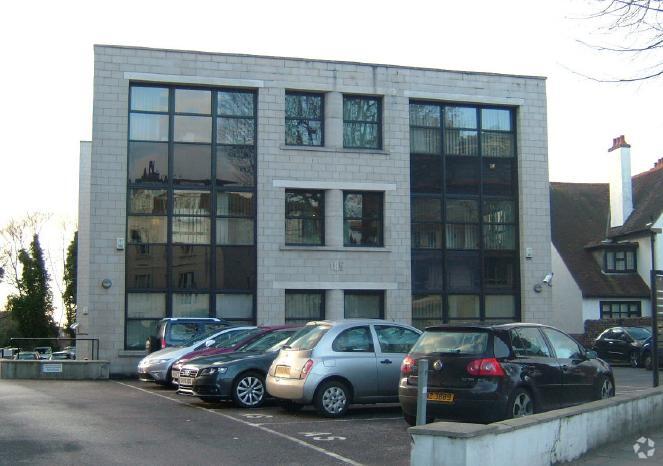 185 Dyke Rd, Hove à louer - Photo du bâtiment - Image 2 de 7