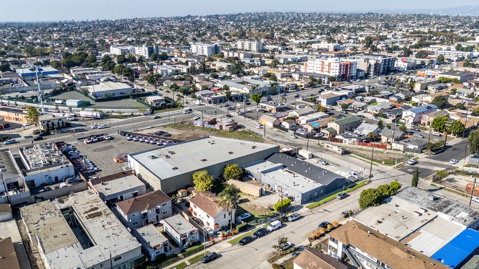 6701-6709 11th Ave, Los Angeles, CA for lease - Aerial - Image 3 of 10