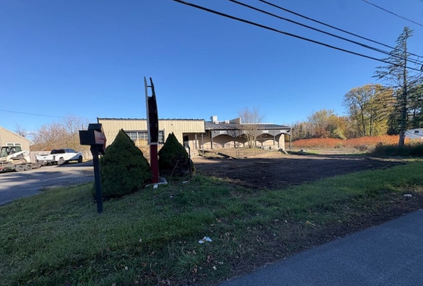 9334 Brewerton Rd, Brewerton, NY for sale - Building Photo - Image 3 of 6