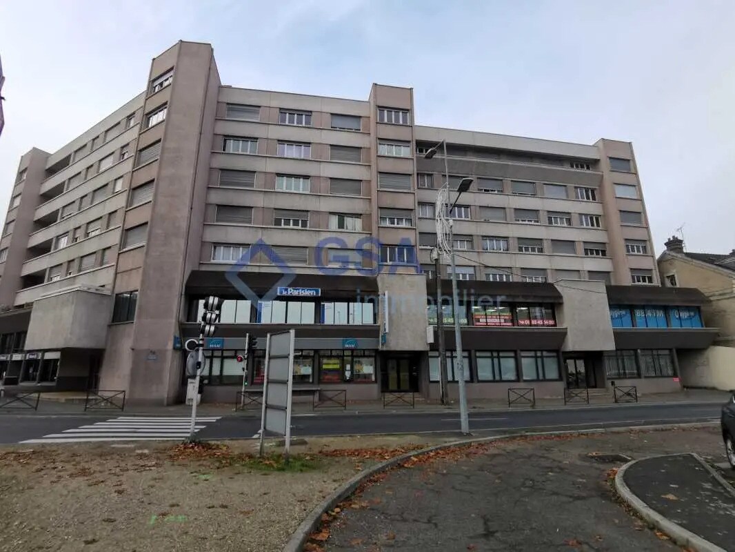 Office in Melun for sale Building Photo- Image 1 of 9