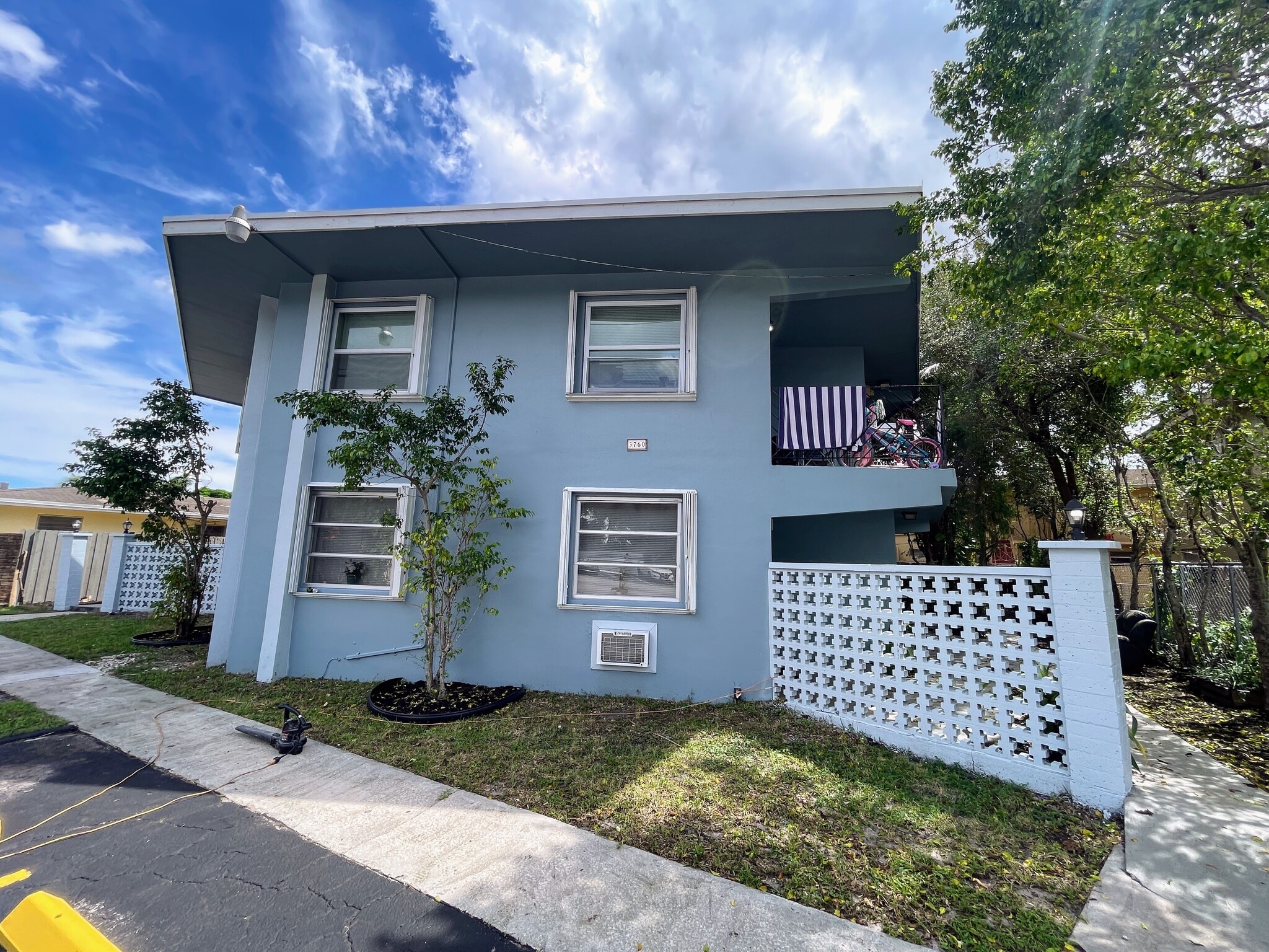 3760 SW 1st St, Fort Lauderdale, FL for sale Primary Photo- Image 1 of 55