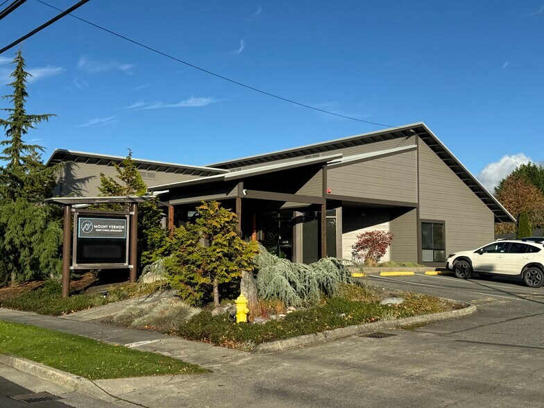 130 S 15th St, Mount Vernon, WA à louer - Photo du bâtiment - Image 1 de 19