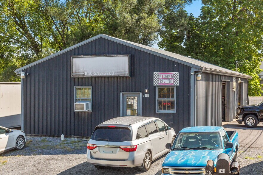140 Charles St, Harrisonburg, VA à vendre - Photo principale - Image 1 de 18