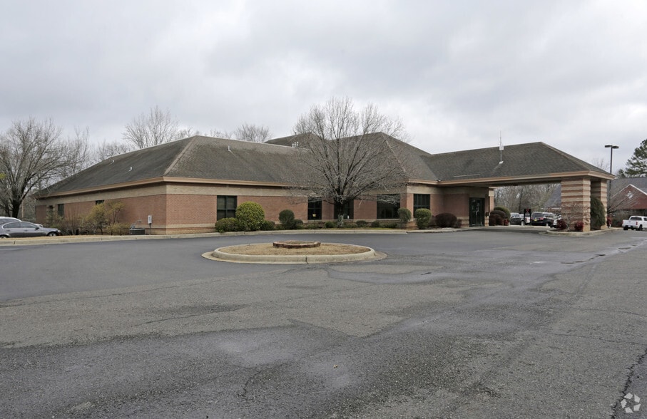 130 Medical Park Pl, Hot Springs, AR for lease - Primary Photo - Image 1 of 10