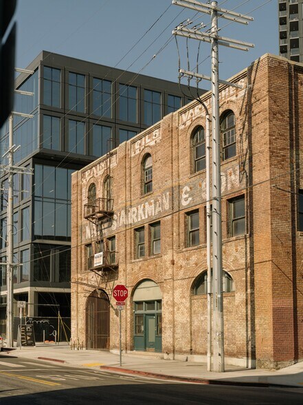 534-544 Mateo St, Los Angeles, CA à vendre - Photo du bâtiment - Image 2 de 3