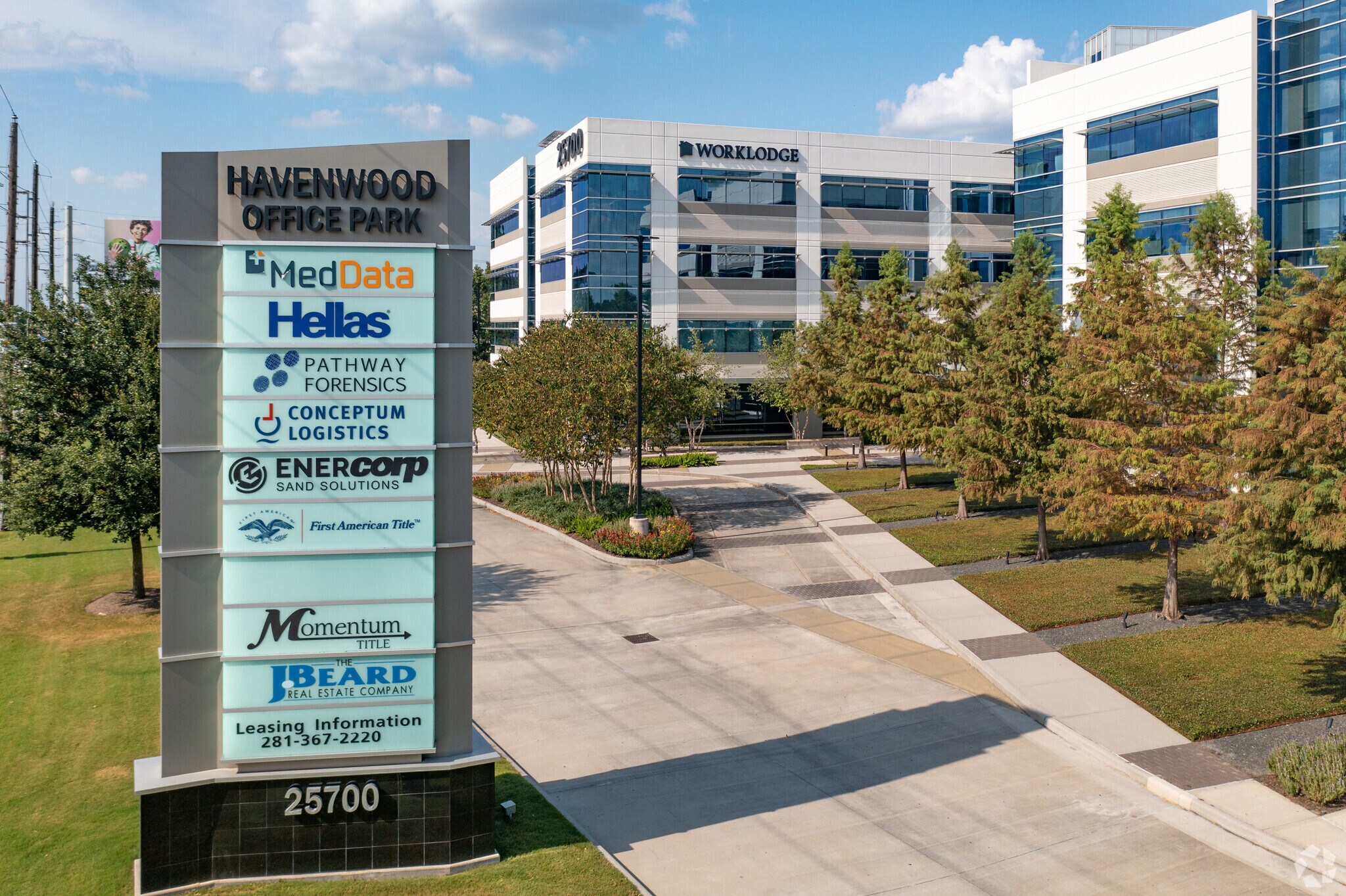 25700 Interstate 45, Spring, TX à louer Photo du bâtiment- Image 1 de 17