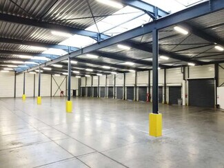 Plus de détails pour Local d'activités, Industriel à louer