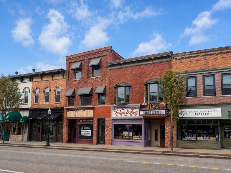 115 S Main St, Chelsea, MI à louer - Photo du bâtiment - Image 1 de 8