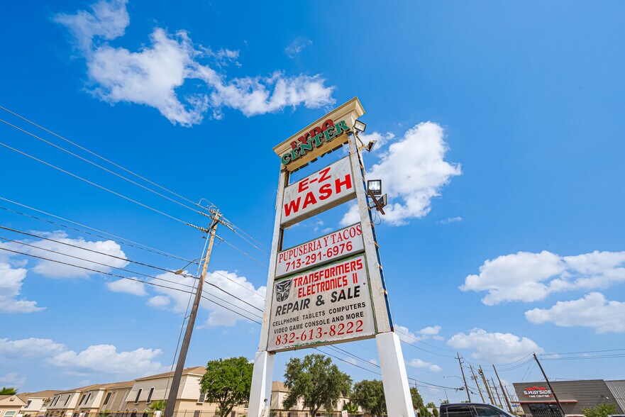 8002-8138 Boone Rd, Houston, TX à vendre - Photo du bâtiment - Image 2 de 20