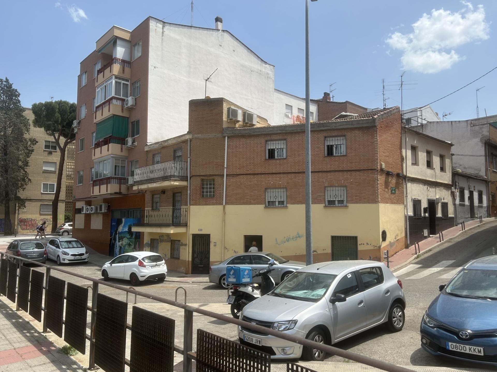 Multifamily in Coslada, Madrid for sale Primary Photo- Image 1 of 56