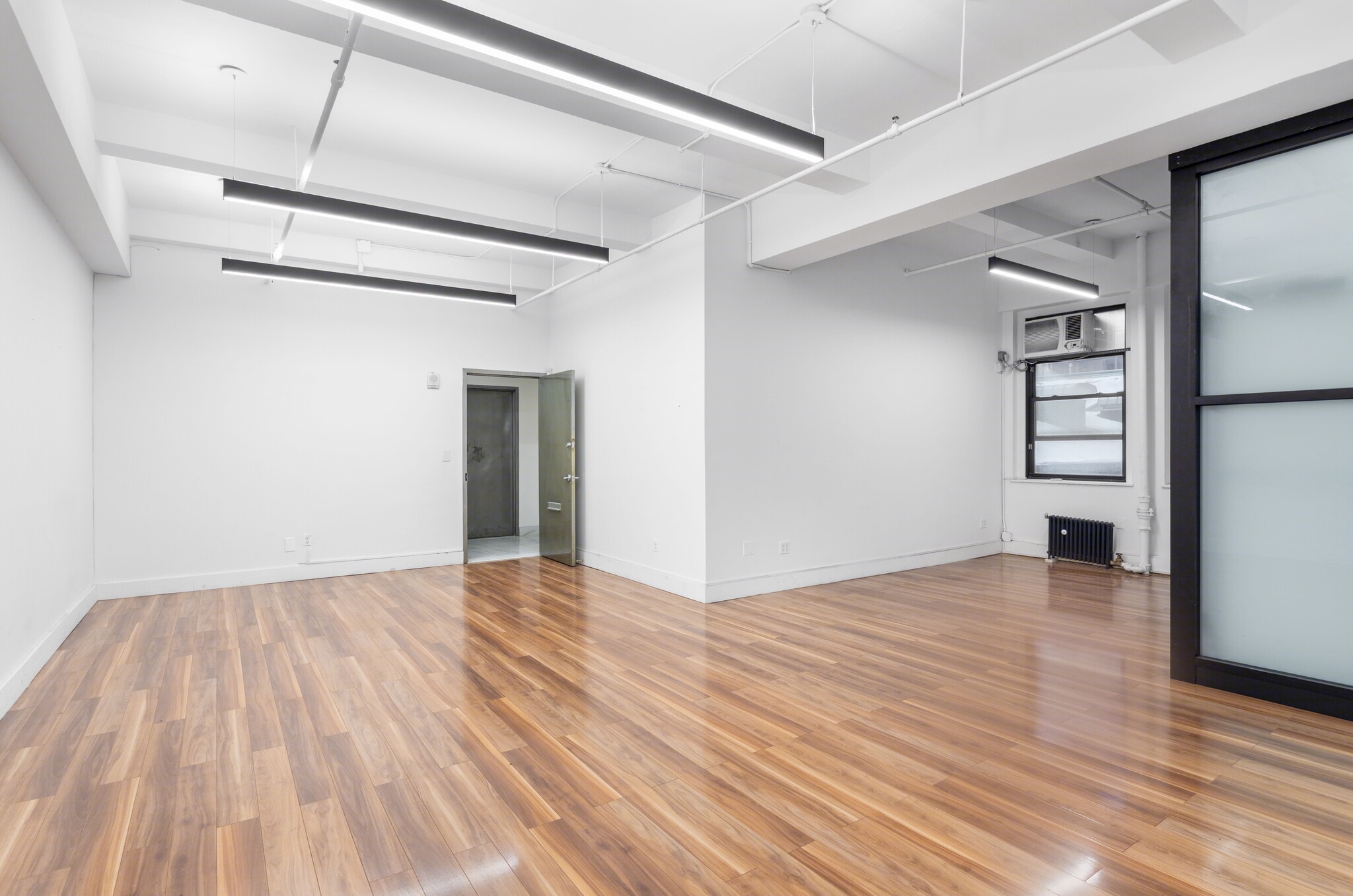 115 W 45th St, New York, NY for lease Interior Photo- Image 1 of 5