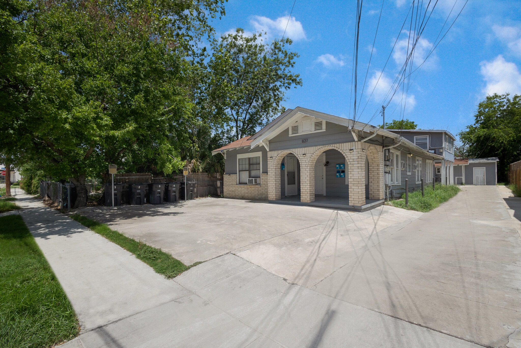 827 W Rosewood Ave, San Antonio, TX for sale Primary Photo- Image 1 of 17