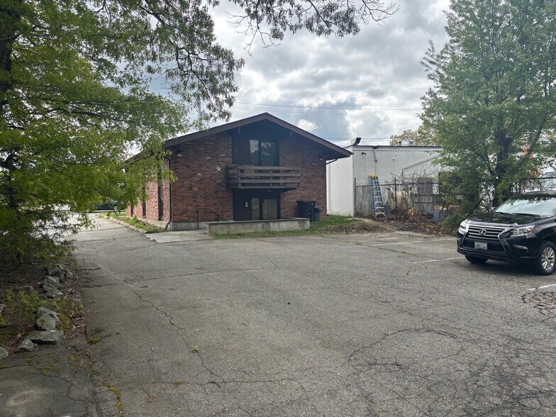 2660 Warwick Ave, Warwick, RI à louer - Photo du bâtiment - Image 2 de 12