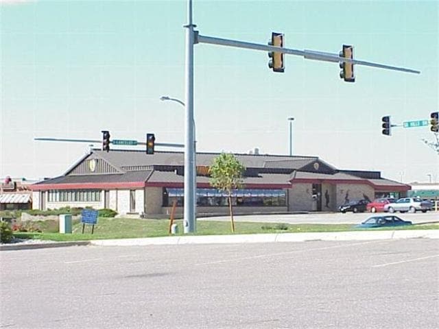 4567 Southern Hills Dr, Sioux City, IA à vendre - Photo principale - Image 1 de 1