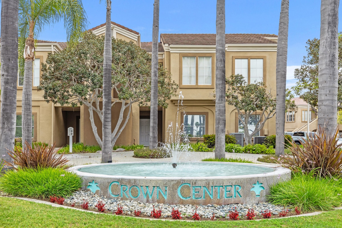 26361 Crown Valley Pky, Mission Viejo, CA for lease Building Photo- Image 1 of 15