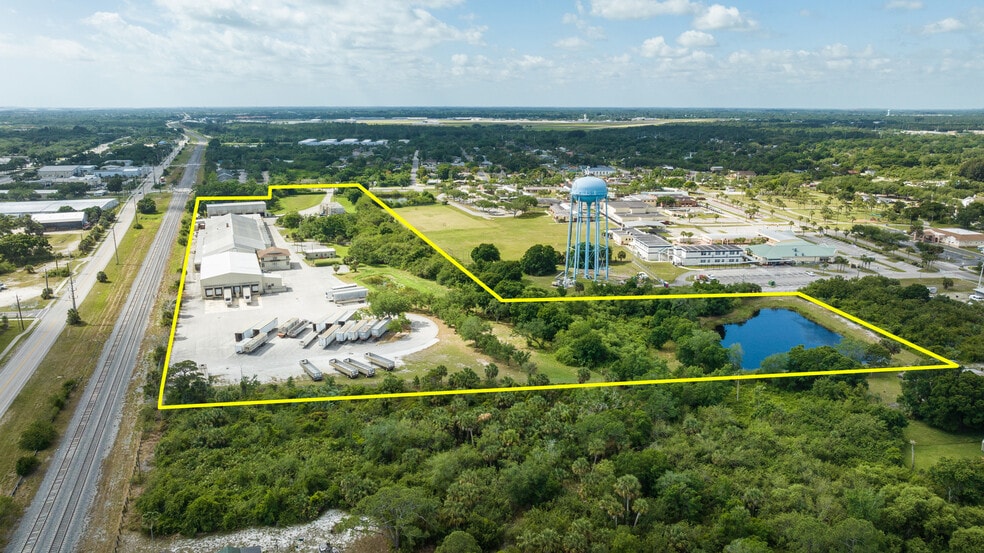 2600 45th St, Vero Beach, FL for sale - Building Photo - Image 2 of 108