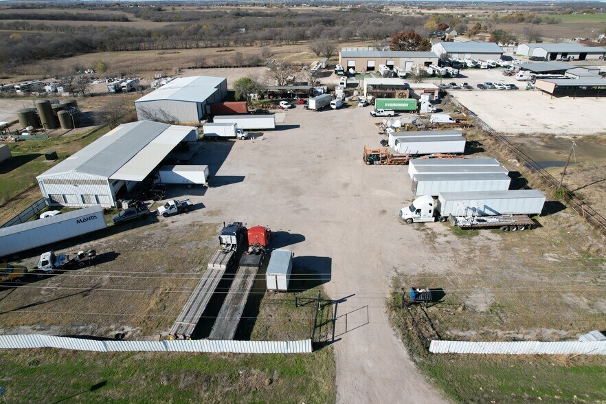 9701 E Highway 67, Alvarado, TX à vendre - Photo du bâtiment - Image 2 de 31
