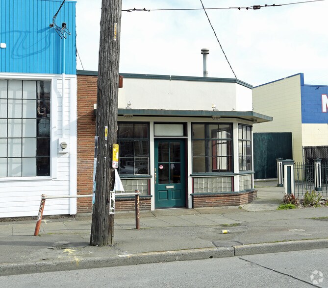 4816 15th Ave NW, Seattle, WA à vendre - Photo du bâtiment - Image 2 de 2