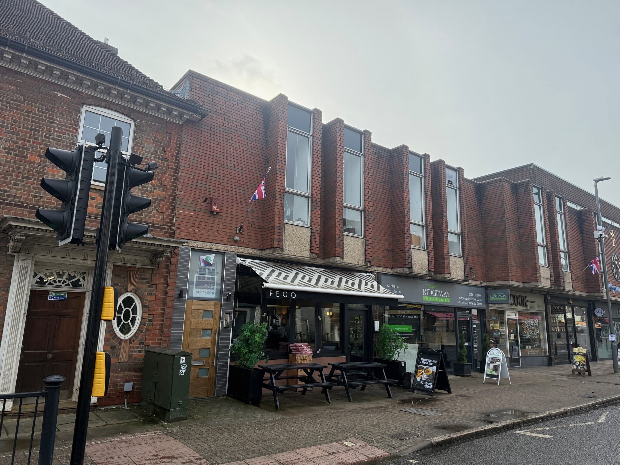 12-15 Packhorse Rd, Gerrards Cross for lease Primary Photo- Image 1 of 13
