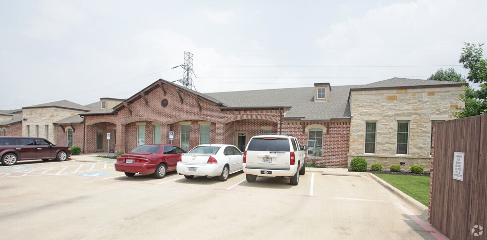 4841 Merlot Ave, Grapevine, TX for sale - Building Photo - Image 2 of 11