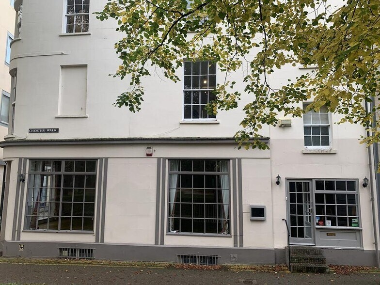 8 Well Walk, Cheltenham à louer - Photo du bâtiment - Image 3 de 5