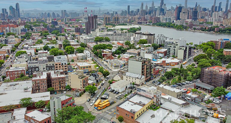 8 - 48 Astoria Blvd, Queens, NY 11102, Astoria, NY à vendre Photo principale- Image 1 de 1