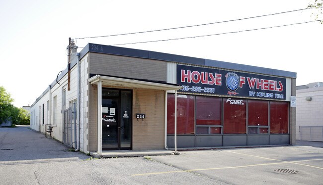Plus de détails pour 234 Norseman St, Toronto, ON - Industriel à louer