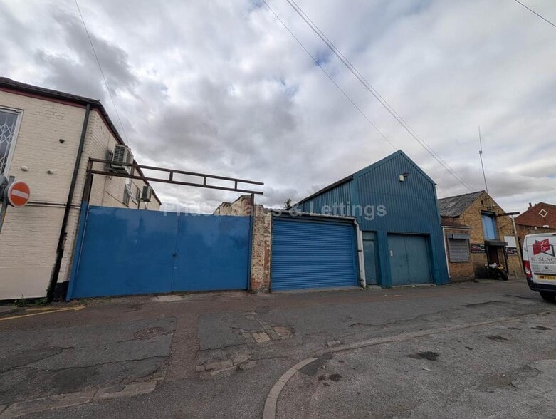 56-60 Pillard House Ln, Gainsborough for lease - Building Photo - Image 2 of 16