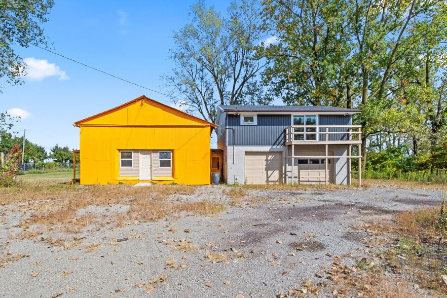 501 Cairns Rd, Mansfield, OH à vendre - Photo du bâtiment - Image 2 de 22